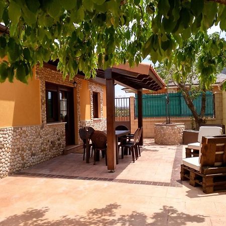 La Casita Del Abuelo Villa Villalmanzo Exteriör bild