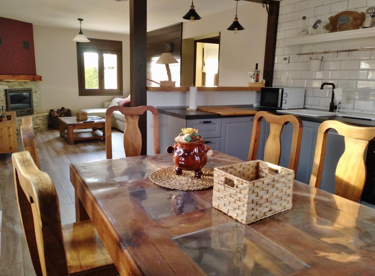 La Casita Del Abuelo Villa Villalmanzo Exteriör bild