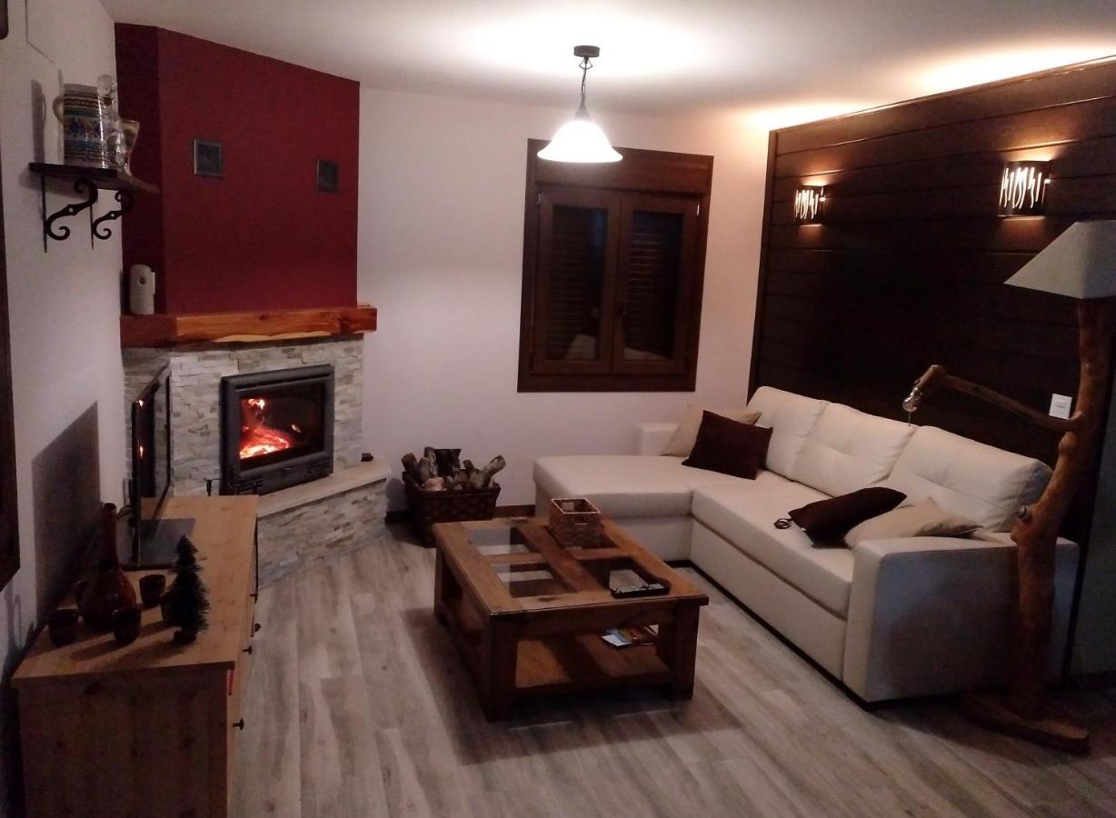 La Casita Del Abuelo Villa Villalmanzo Exteriör bild